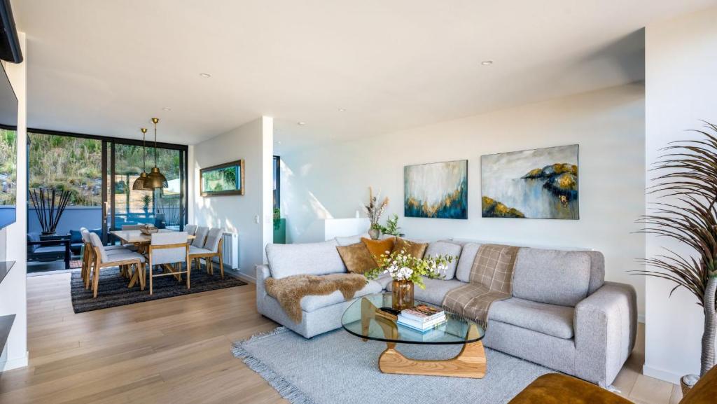 The Tiers- Hot Tub- AC- BBQ- Free Parking - Resim 19