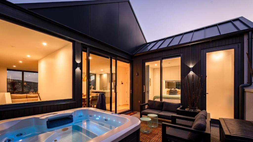 The Tiers- Hot Tub- AC- BBQ- Free Parking - Resim 34