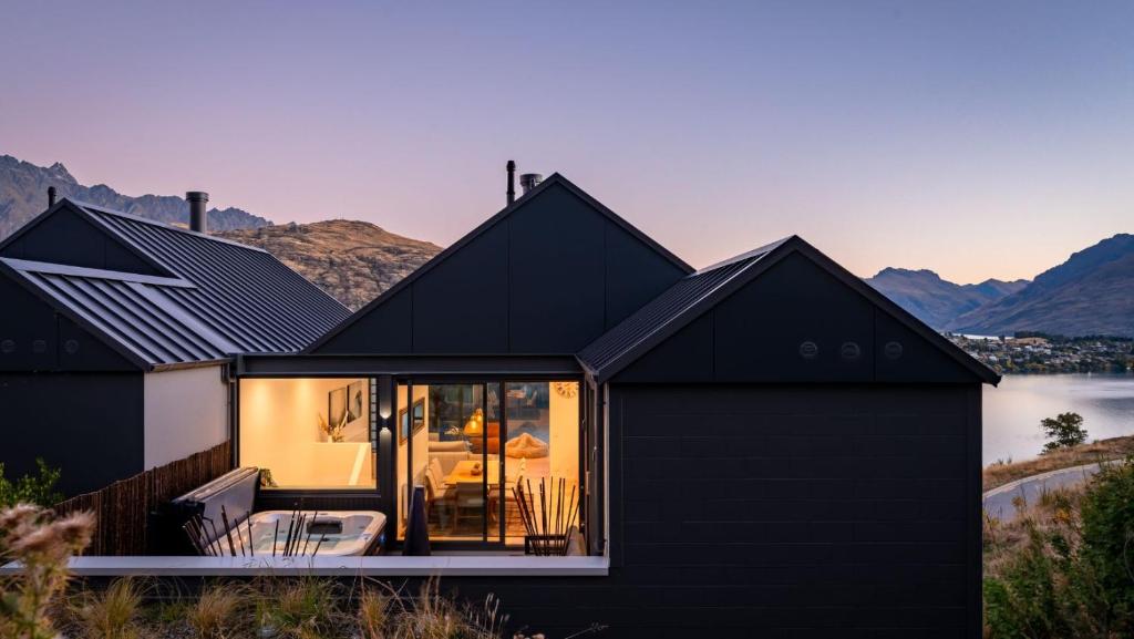 The Tiers- Hot Tub- AC- BBQ- Free Parking - Resim 38