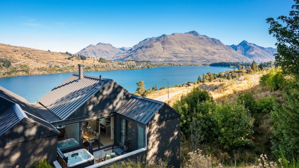 The Tiers- Hot Tub- AC- BBQ- Free Parking - Resim 5