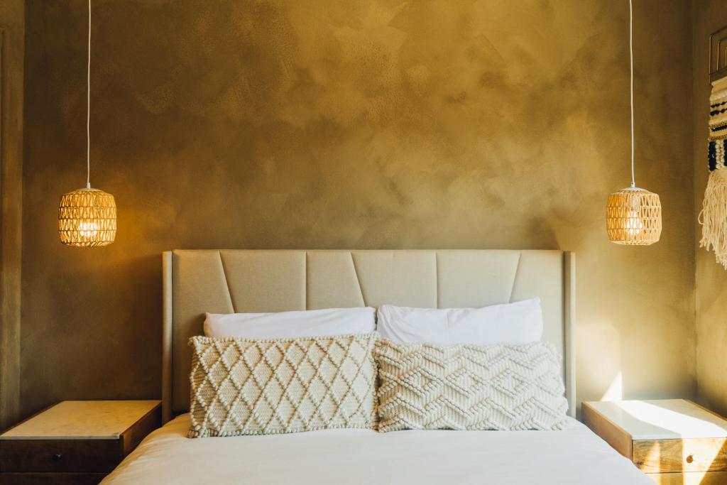 Foto de la galería de Heated Pool, Hot Tub, Plunge, Game Room, and Kid's Toys! en Joshua Tree