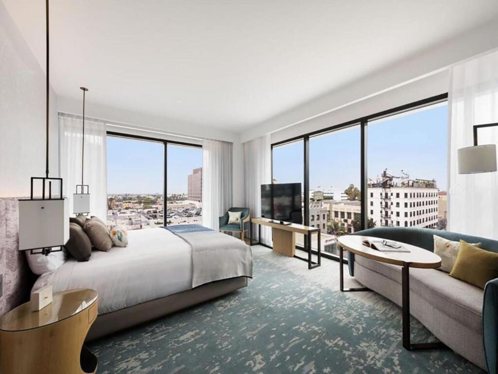 Dream Hollywood, by Hyatt photo