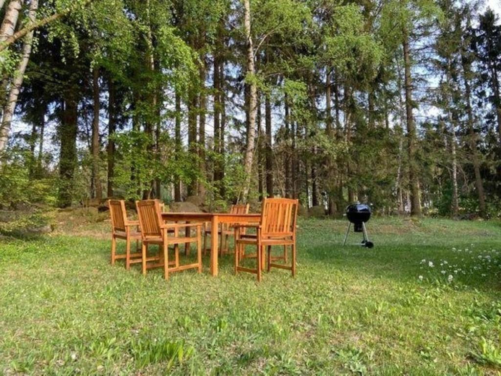 Jardín al aire libre en gemütliches neu renoviertes Gästezimmer mit Balkon