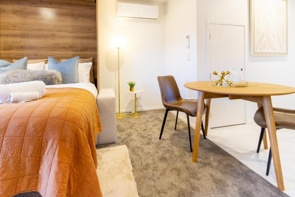 Urban Gem in the CBD Studio - Resim 12