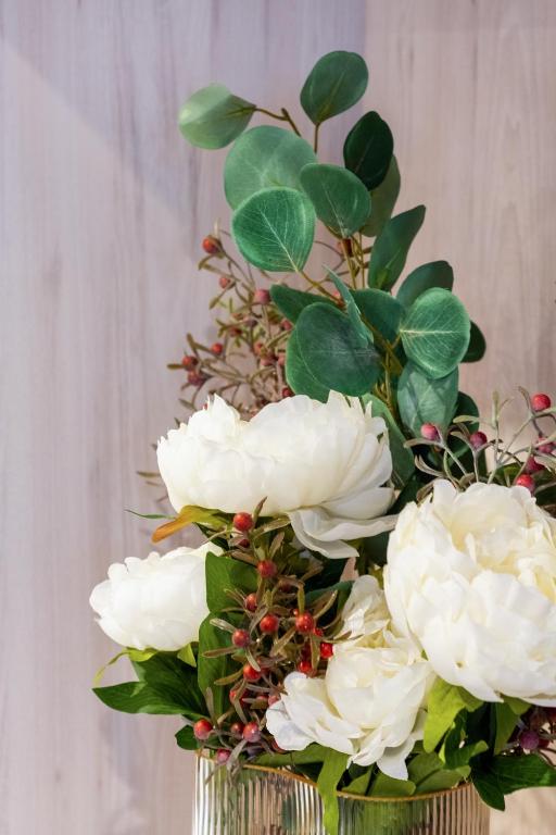 Urban Gem in the CBD Studio - Resim 15