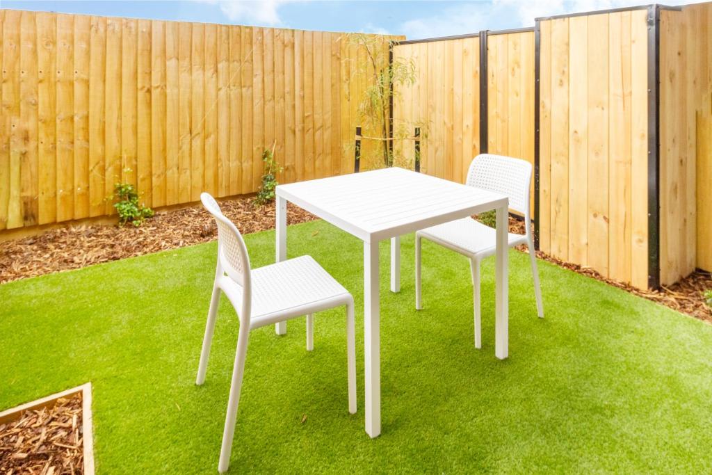 Urban Gem in the CBD Studio - Resim 6