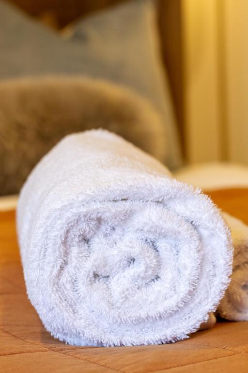 Urban Gem in the CBD Studio - Resim 3