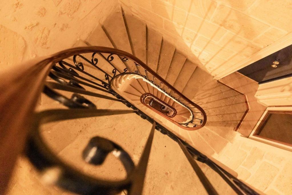 Hôtel La Tour Intendance - Resim 41