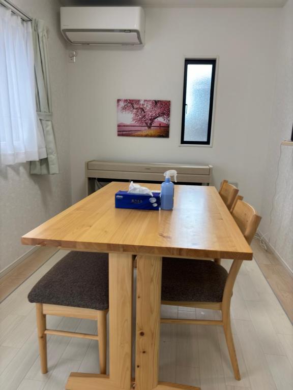 Fotografie z fotogalerie ubytování 広々とした新築戸建 八街駅から徒歩10分車3台駐車可4LDK Free wifi v destinaci Yachimata