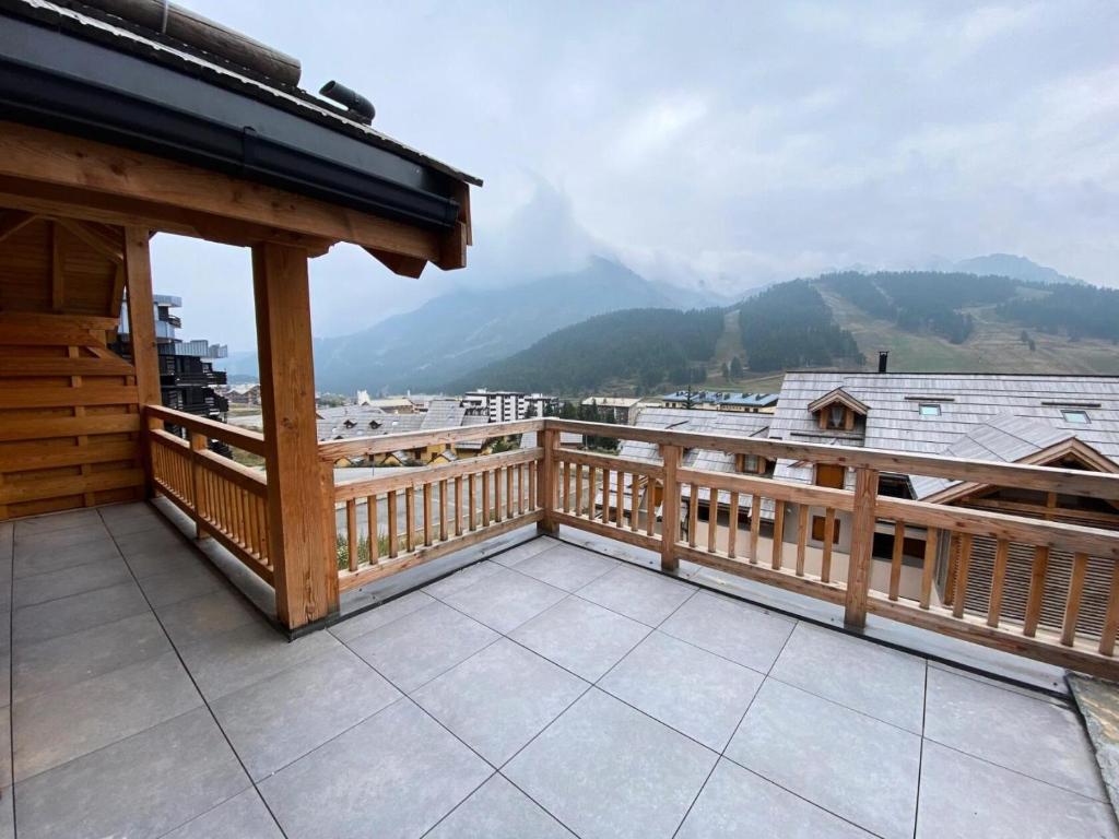 Fotografia z galérie ubytovania Résidence Loup Dore - Appartement prestige - Plein sud - 90m² - Face aux pistes - 9 Pers. MAE-8224 v destinácii Montgenèvre