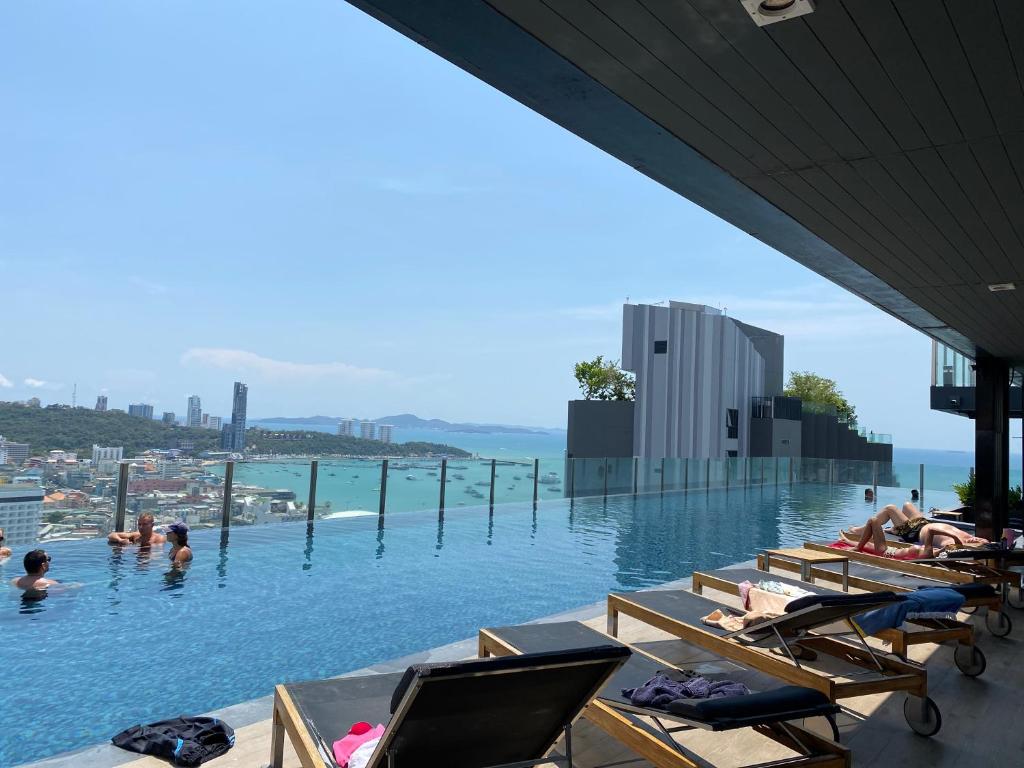 فضای داخلی The base in pattaya condo در پاتایا - تصویر ۳