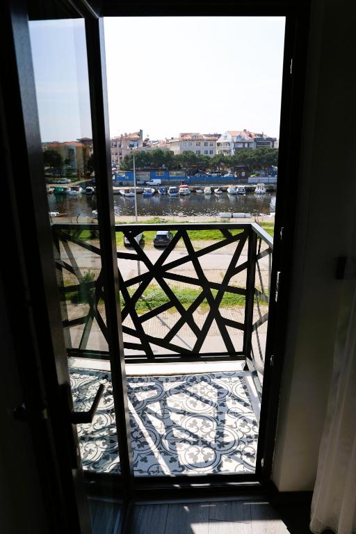 Aybek Ratio Hotel - 4