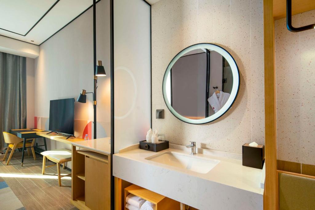 Hilton Garden Inn Shenzhen Airport - Habitación Doble
