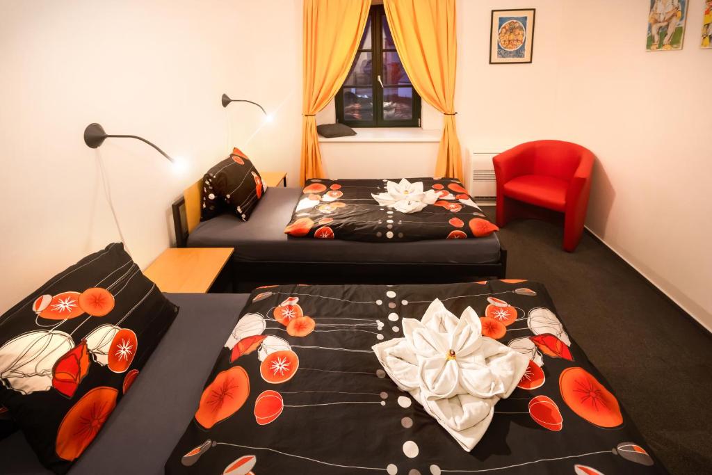 Wellness hotel Lihovar - Habitación Gemela Estándar Con Vista Al Jardín