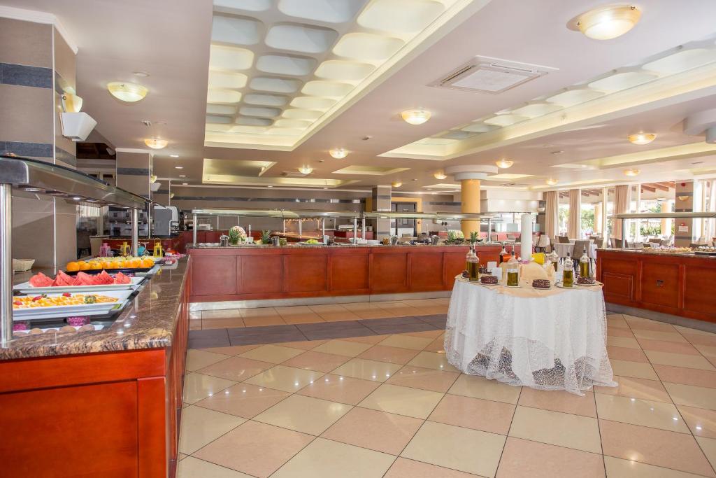 Jedzenie w hotelu lub w pobliżu