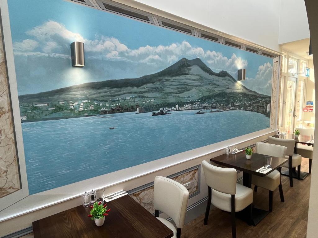 Sorrento Hotel & Restaurant - Resim 44