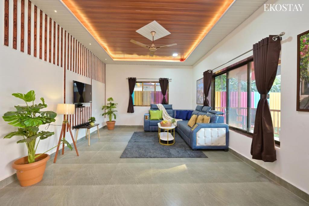 EKOSTAY - Blue Door Villa