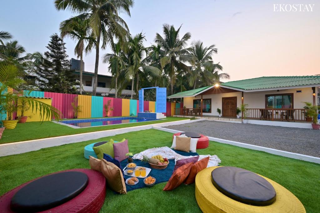 EKOSTAY - Blue Door Villa