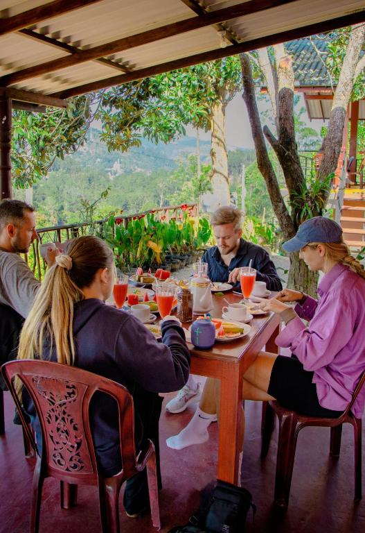 Hosté ubytování Nine Arch Homestay
