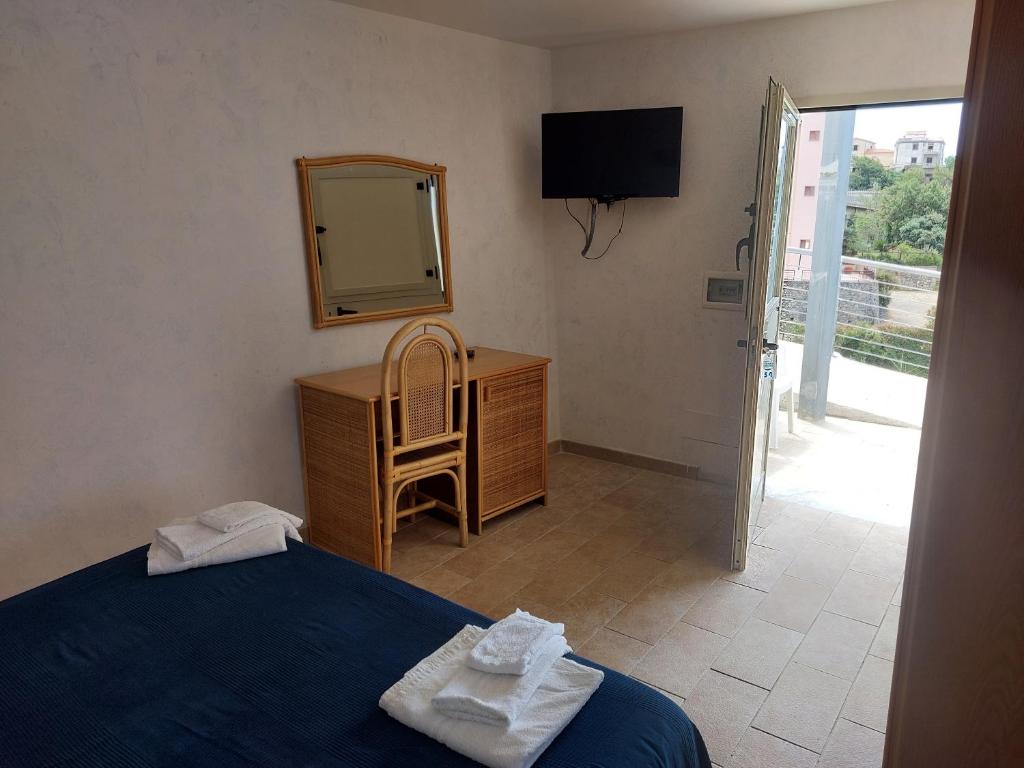 Hotel Piccolo Mondo - Double Room With Private Bathroom