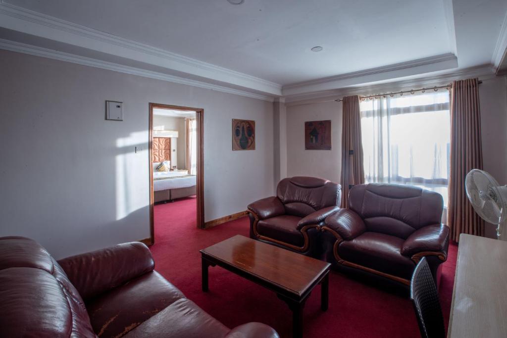 Posezení v ubytování The Luke Hotel Cravers Thika