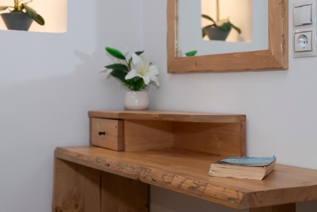 Fotografie z fotogalerie ubytování Elixrysos Apartment 2 v destinaci Pitsidia