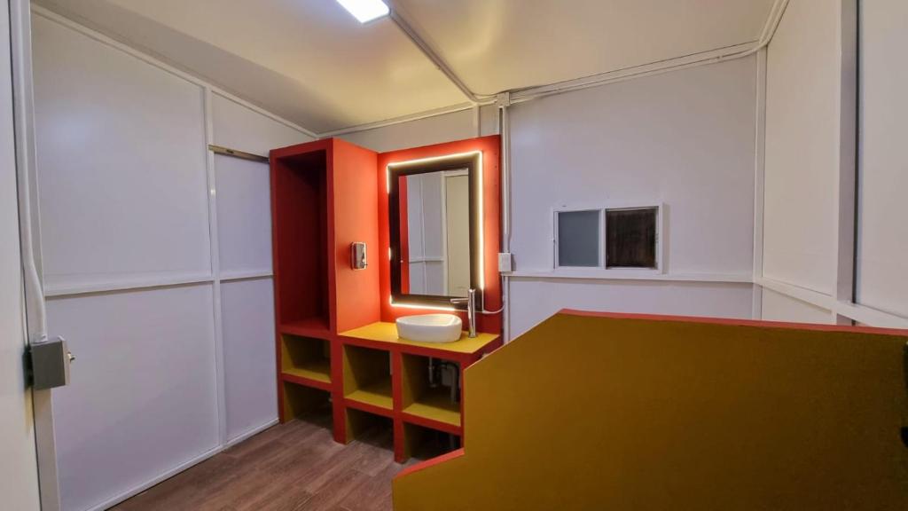 TV a/nebo společenská místnost v ubytování Glamping-Zingo