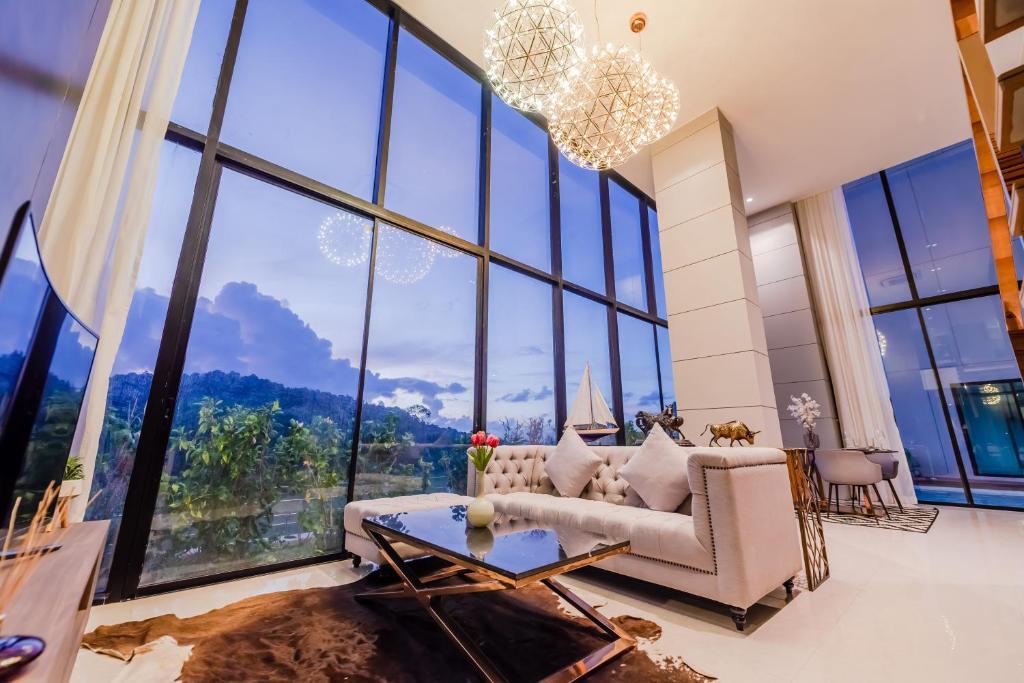 فضای داخلی Duplex Pool Access 2brs Patong در پوکت - تصویر ۳