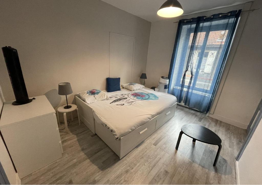 Bienvenu chez Zazou - Twee Slaapkamers Appartement