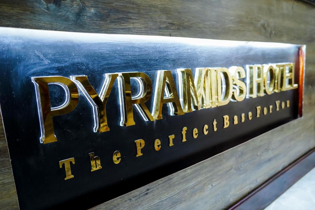 Certifikát, hodnocení, plakát nebo jiný dokument vystavený v ubytování Pyramids Hotel