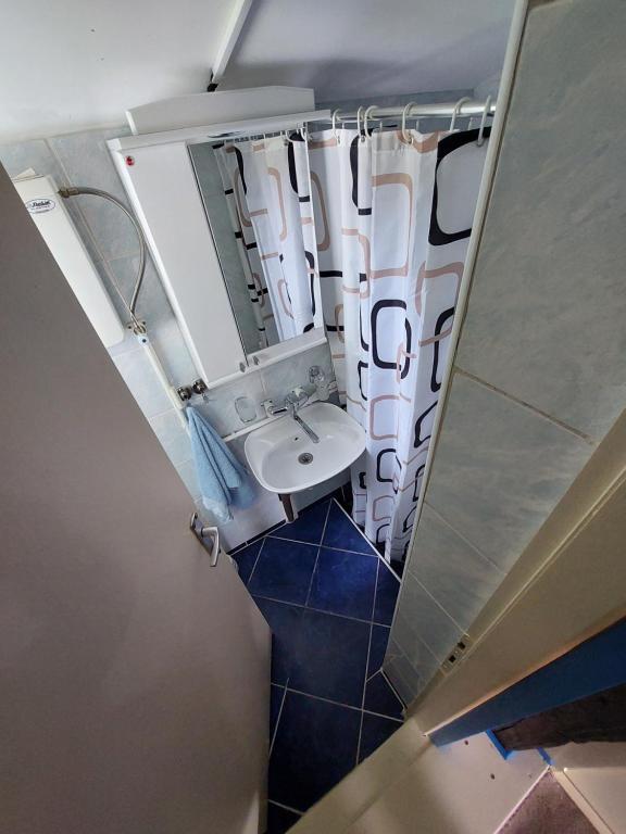 Koupelna v ubytování Seosko domaćinstvo Alababa