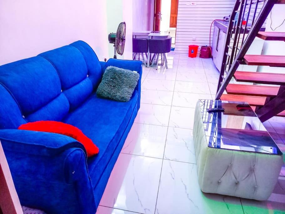 Χώρος καθιστικού στο 2 b/room dublex apt 122 at Kisimani, Mombasa