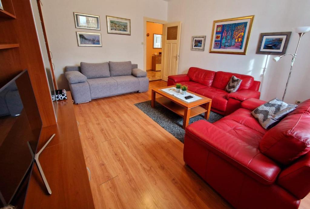 Posezení v ubytování Downtown Apartment Nora