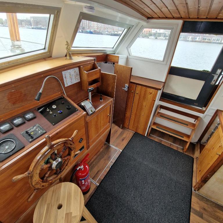 City Sailing - Apartment With Lake View