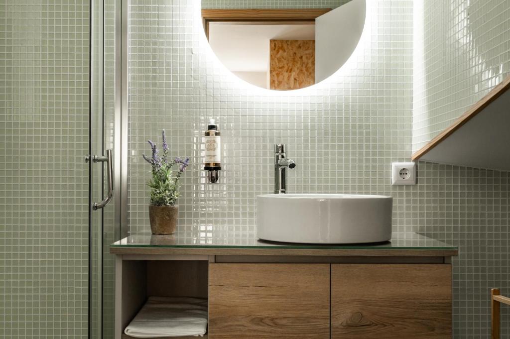 City Hall Apartments - 7