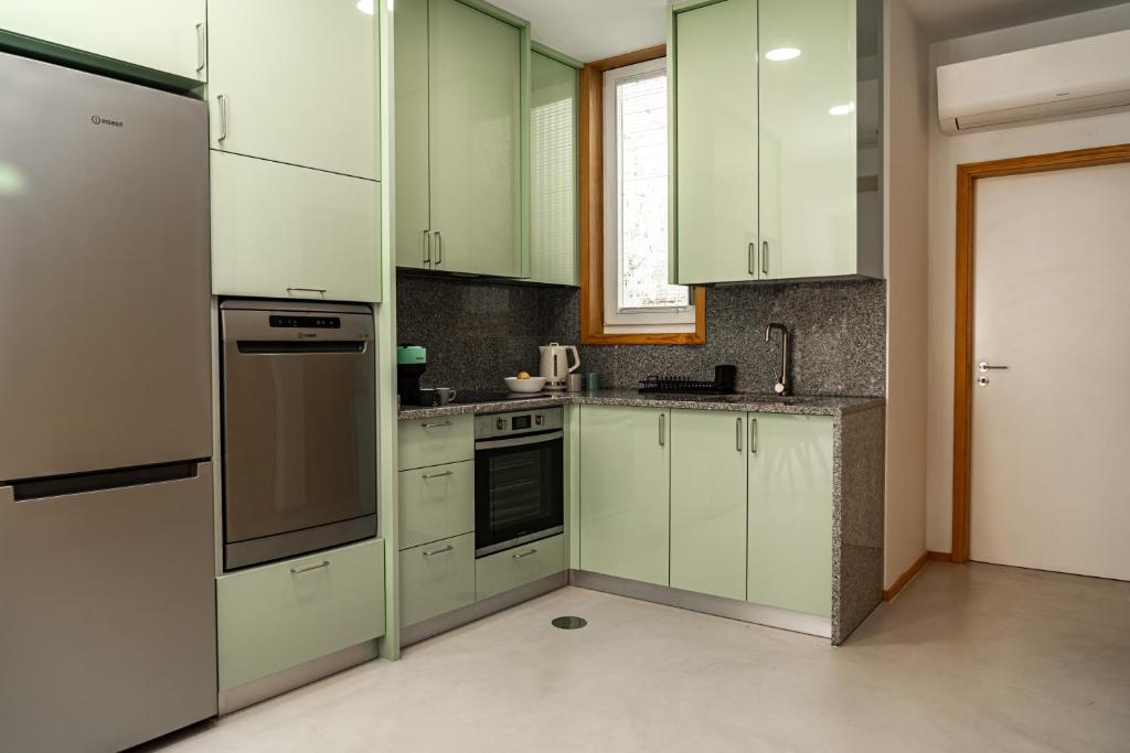 City Hall Apartments - 11