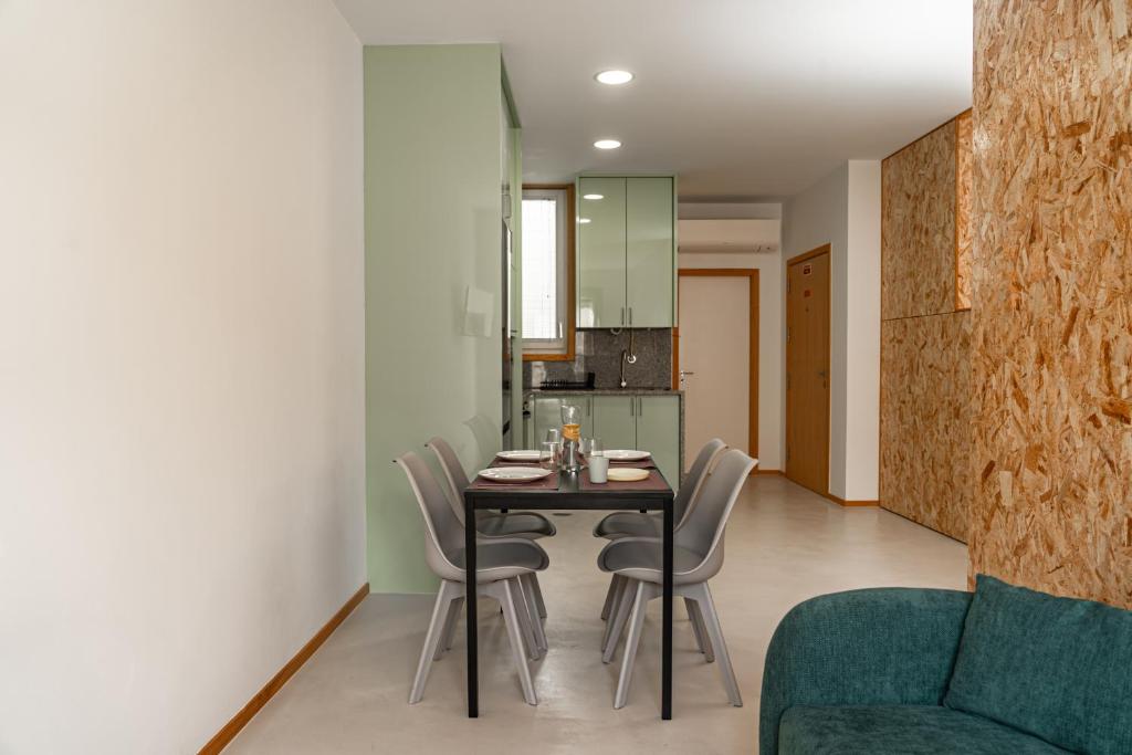 City Hall Apartments - 12