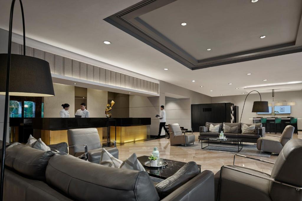 Ruang duduk di AC Hotel by Marriott Kuantan