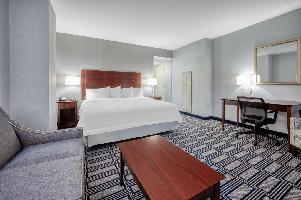 Hampton Inn & Suites Providence Downtown - 沙发床的行政王室 - 不吸烟