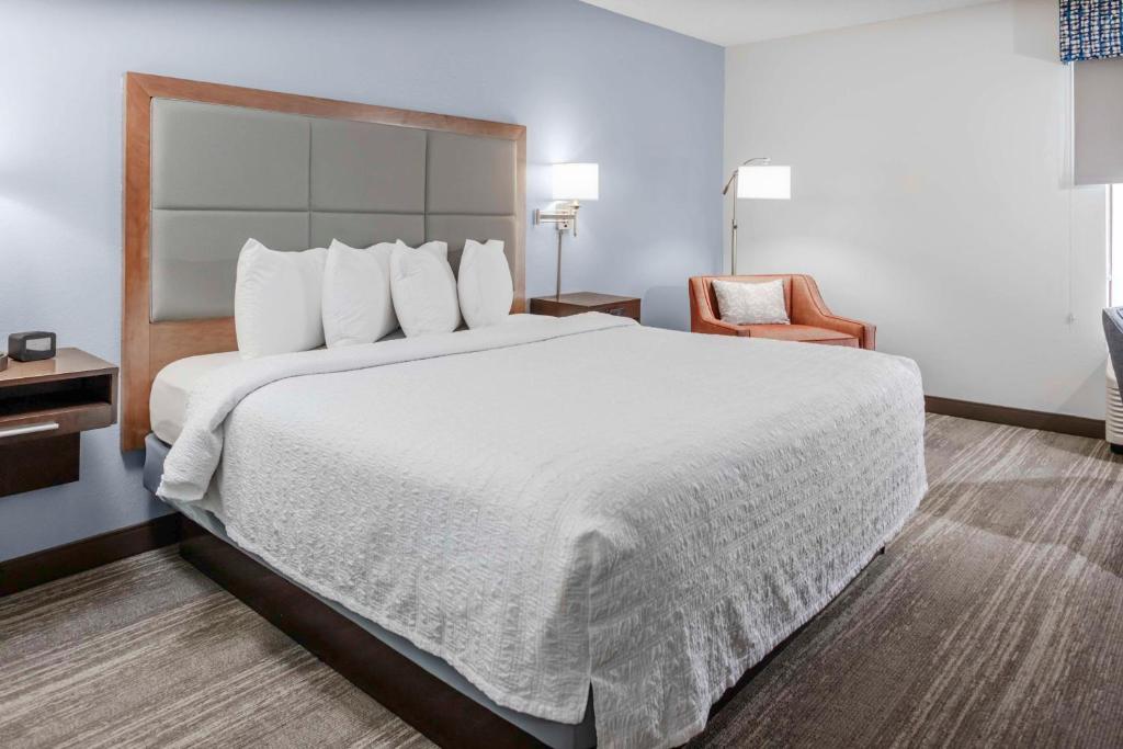 Hampton Inn Sarasota I-75 Bee Ridge photo