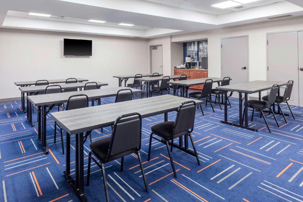 Hampton Inn Sarasota I-75 Bee Ridge photo