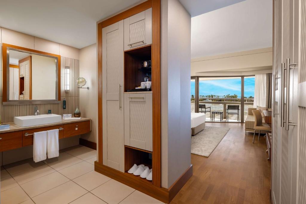 Hilton Dalaman Sarigerme Resort & Spa - Twin Room With Sea View