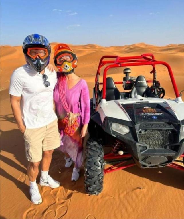 Hosté ubytování Authentic Desert Luxury Camp