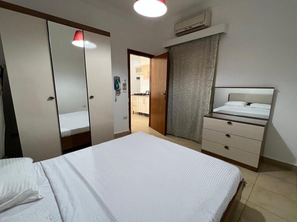 Lilly Apartments - One-Bedroom Apartment With Balcony And City View