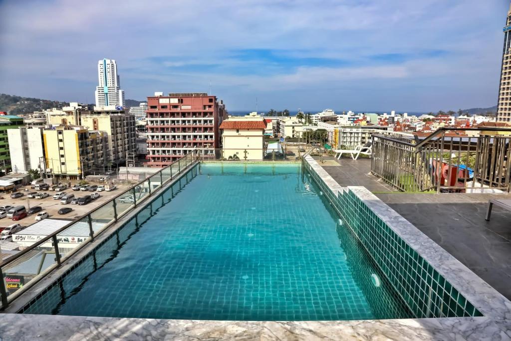 Bazén v ubytování Cocoon APK Resort & Spa nebo v jeho okolí