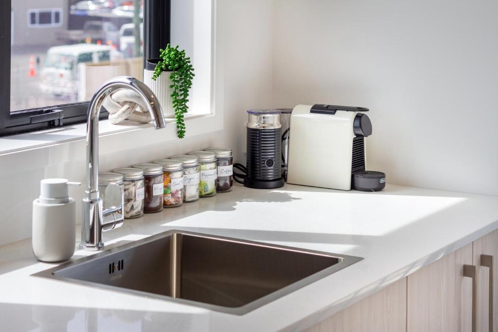 Upper Studio Perfection: 8 Wilmer St. Gem - Resim 10