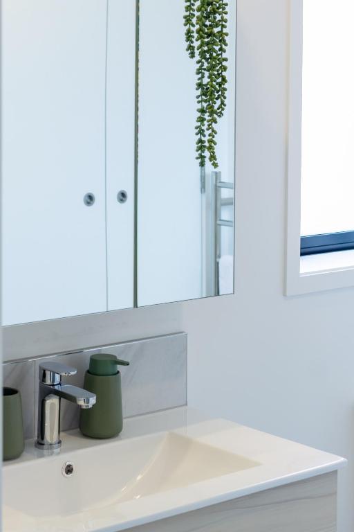 Upper Studio Perfection: 8 Wilmer St. Gem - Resim 25