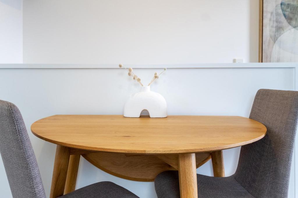 Upper Studio Perfection: 8 Wilmer St. Gem - Resim 11