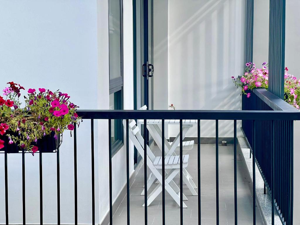 Balkón nebo terasa v ubytování Canary Dalat Hotel