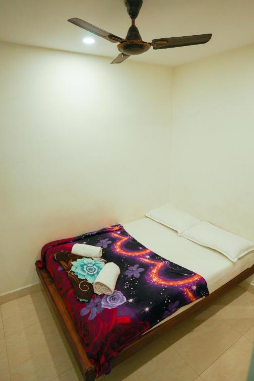 Postel nebo postele na pokoji v ubytování SAARA INN